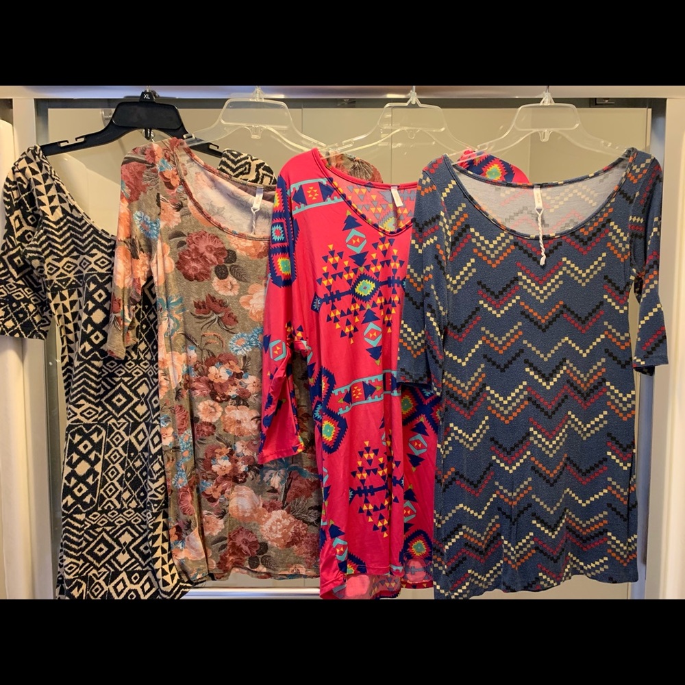 Maternity 3 quarter length sleeves